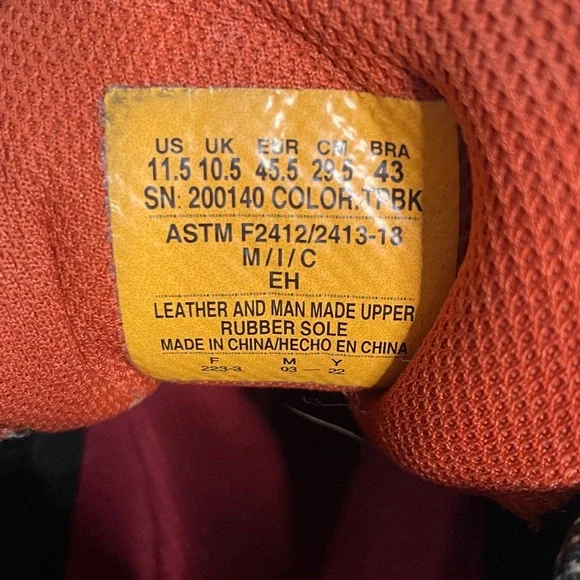 Skechers  Men's  Size 11.5  - Men's  Rugged Professional Steel Toe  Shoes - Picture 7 of 8